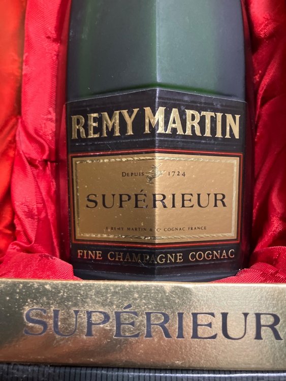 Superieur（お酒）の商品画像 - 査定依頼日：2026年9月30日 - 最高査定価格：4,000円