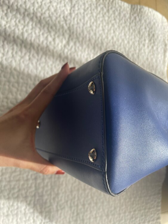 フェンディ  （ブランドバッグ）の商品画像 - 査定依頼日：2025年1月30日 - 最高査定価格：250,000円