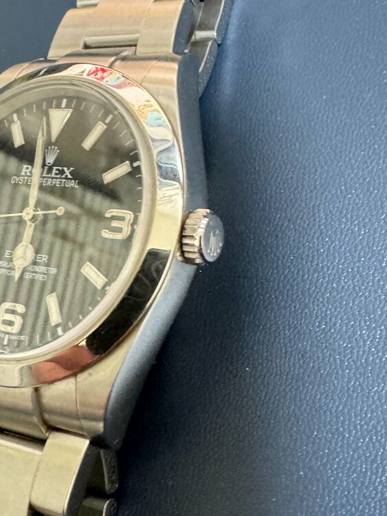 ロレックス エクスプローラー 214270（高級時計）の商品画像 - 査定依頼日：2026年2月2日 - 最高査定価格：1,200,000円