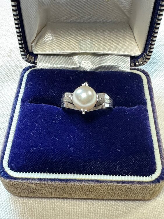 パール指輪（宝石）の商品画像 - 査定依頼日：2025年5月24日 - 最高査定価格：30,000円