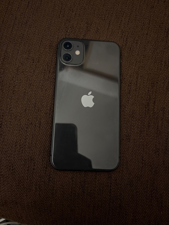 iPhone11（スマホ）の商品画像 - 査定依頼日：2026年5月1日 - 最高査定価格：15,000円