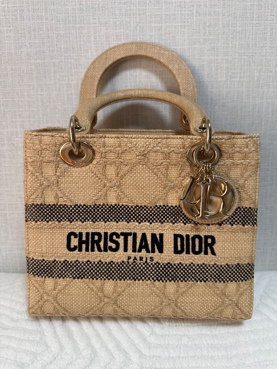 ディオール  （ブランドバッグ）の商品画像 - 査定依頼日：2026年1月30日 - 最高査定価格：235,000円