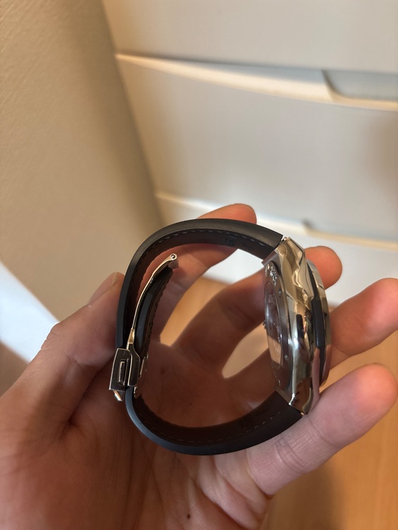 ウブロ クラシックフュージョン 521.NX7071.lq（高級時計）の商品画像 - 査定依頼日：2025年6月8日 - 最高査定価格：750,000円