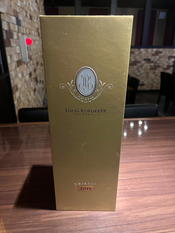 シャンパン ルイ・ロデレール （お酒）の商品画像 - 査定依頼日：2025年8月8日 - 最高査定価格：34,500円
