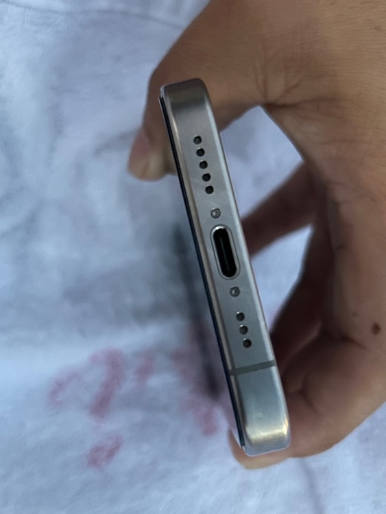 iPhone 15 Pro 256GB SIMフリー（スマホ）の商品画像 - 査定依頼日：2025年6月30日 - 最高査定価格：110,000円