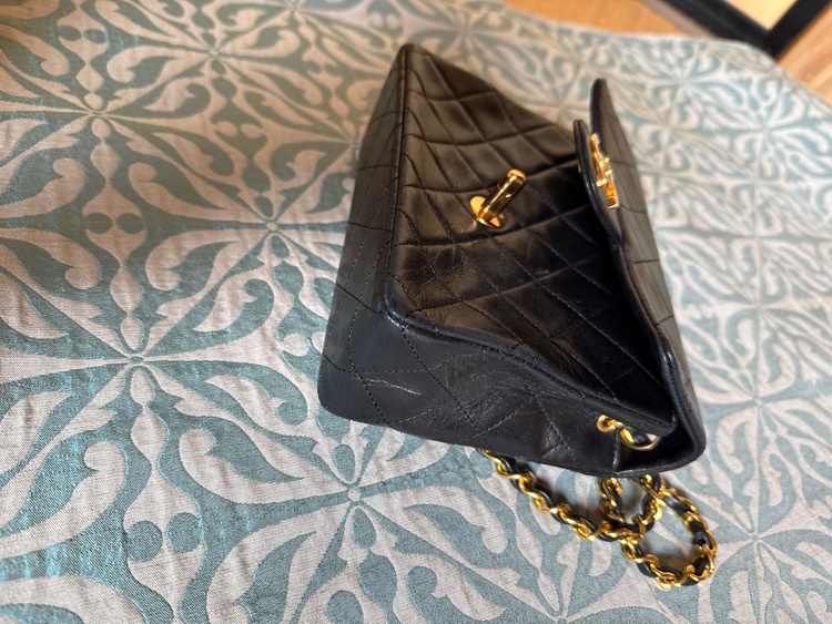 シャネル マトラッセ （ブランドバッグ）の商品画像 - 査定依頼日：2026年4月13日 - 最高査定価格：380,000円