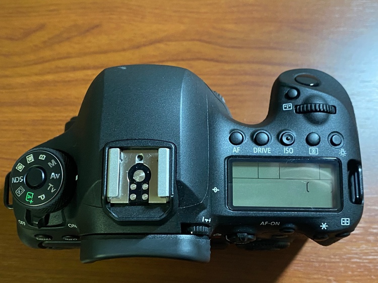 EOS 6D Mark Ⅱ EF 24-70 F4L IS USM kit（カメラ）の商品画像 - 査定依頼日：2026年9月27日 - 最高査定価格：107,000円