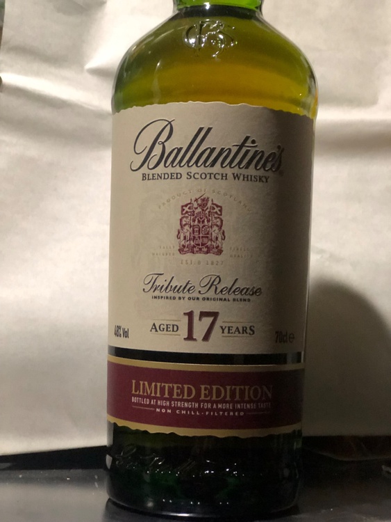 ウイスキー バランタイン （お酒）の商品画像 - 査定依頼日：2026年1月15日 - 最高査定価格：4,000円