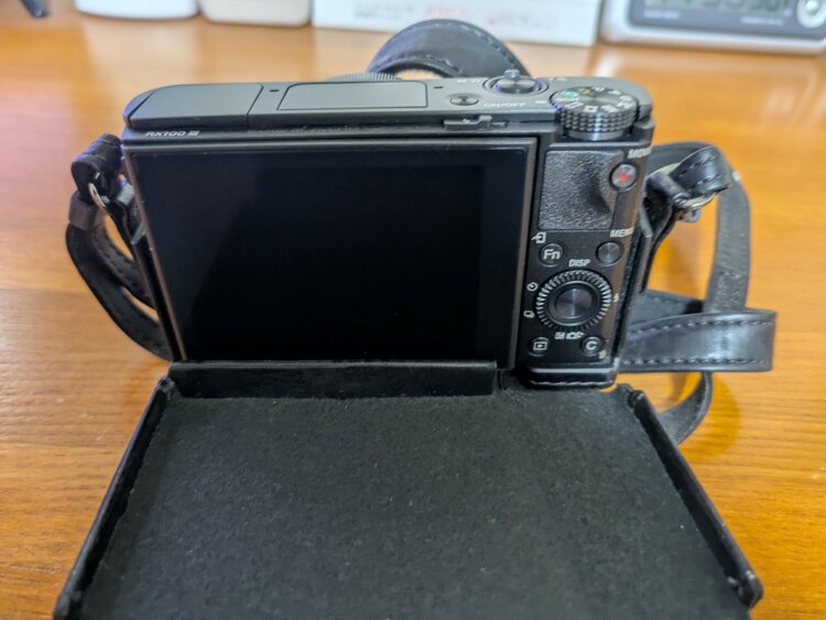 cyber-shot（カメラ）の商品画像 - 査定依頼日：2026年9月12日 - 最高査定価格：50,000円