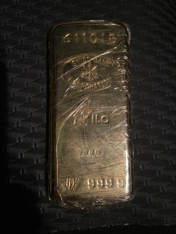 Swiss bank corporation 999.9  1kilo（金・貴金属）の商品画像 - 査定依頼日：2023年4月11日 - 最高査定価格：7,500,000円