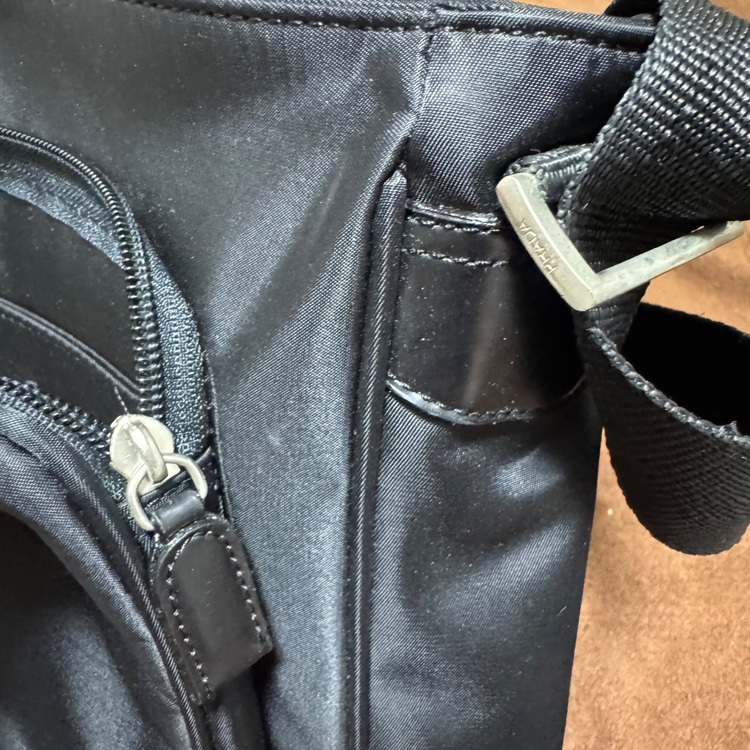 プラダ  （ブランドバッグ）の商品画像 - 査定依頼日：2025年6月11日 - 最高査定価格：50,000円