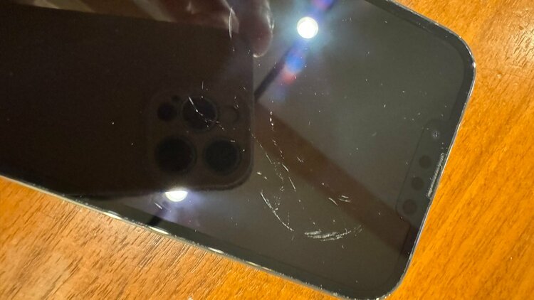 iphone13pro 256GB（スマホ）の商品画像 - 査定依頼日：2025年12月4日 - 最高査定価格：65,000円