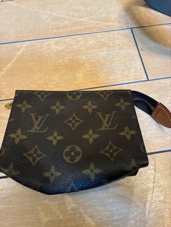 わからない（ブランド財布・小物）の商品画像 - 査定依頼日：2026年4月22日 - 最高査定価格：580,000円