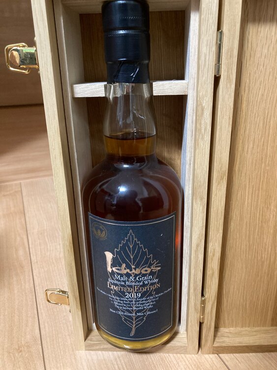 リミテッドエディション2019（お酒）の商品画像 - 査定依頼日：2025年1月8日 - 最高査定価格：145,000円