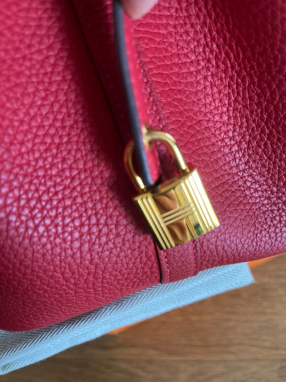 エルメス ピコタン （ブランドバッグ）の商品画像 - 査定依頼日：2025年4月20日 - 最高査定価格：400,000円