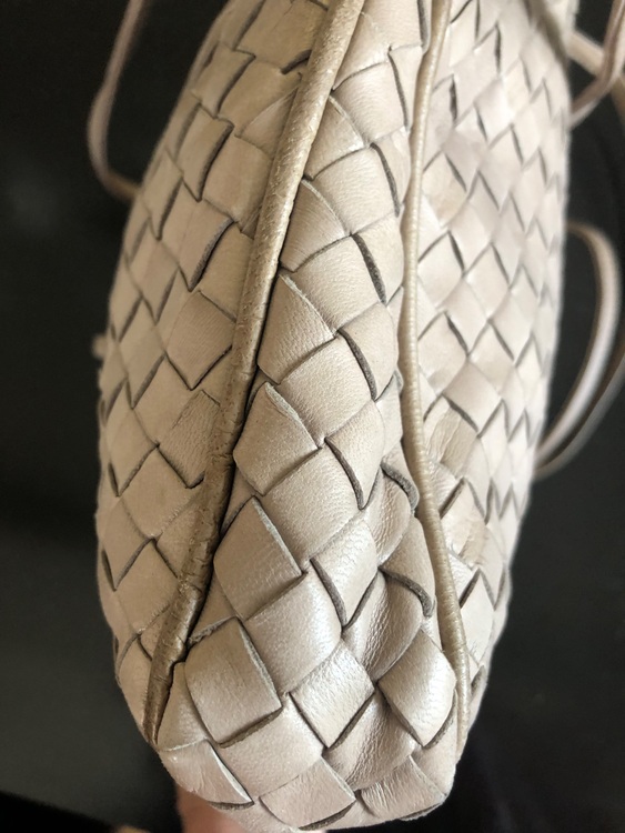 ボッテガ・ヴェネタ  （ブランドバッグ）の商品画像 - 査定依頼日：2025年10月26日 - 最高査定価格：30,000円