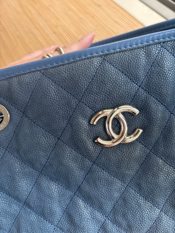 バッグ（ブランドバッグ）の商品画像 - 査定依頼日：2025年11月22日 - 最高査定価格：200,000円