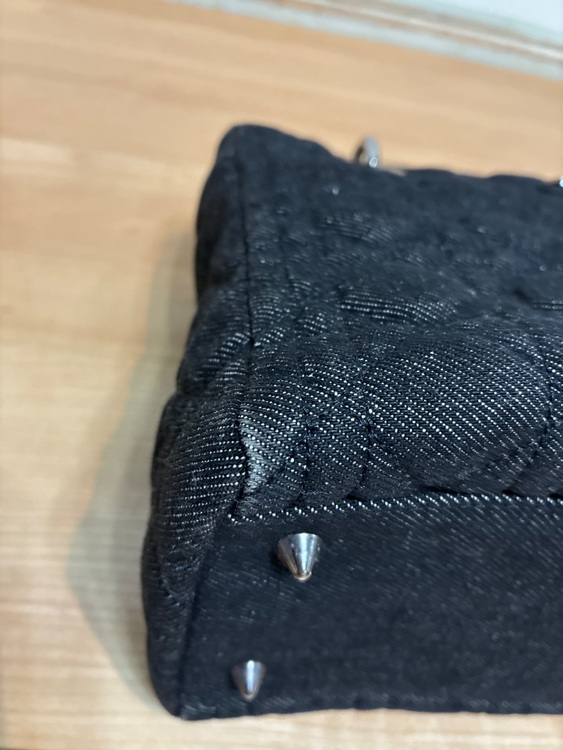 ディオール  （ブランドバッグ）の商品画像 - 査定依頼日：2025年12月2日 - 最高査定価格：150,000円