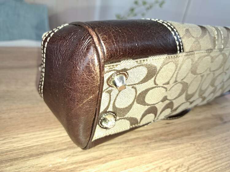 その他 コーチ （ブランドバッグ）の商品画像 - 査定依頼日：2025年3月8日 - 最高査定価格：1,000円