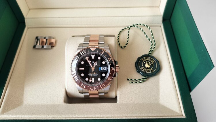 ロレックス GMTマスターII（高級時計）の商品画像 - 査定依頼日：2026年2月5日 - 最高査定価格：3,550,000円