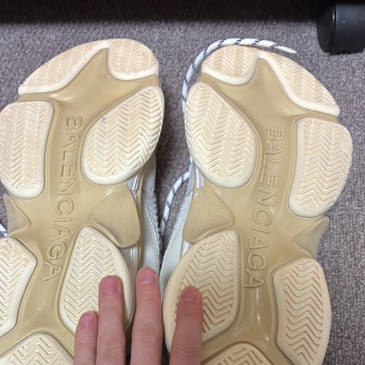 バレンシアガ  （ブランドバッグ）の商品画像 - 査定依頼日：2025年12月21日 - 最高査定価格：50,000円