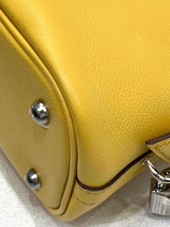 ボリード1923 25（ブランドバッグ）の商品画像 - 査定依頼日：2026年4月3日 - 最高査定価格：600,000円