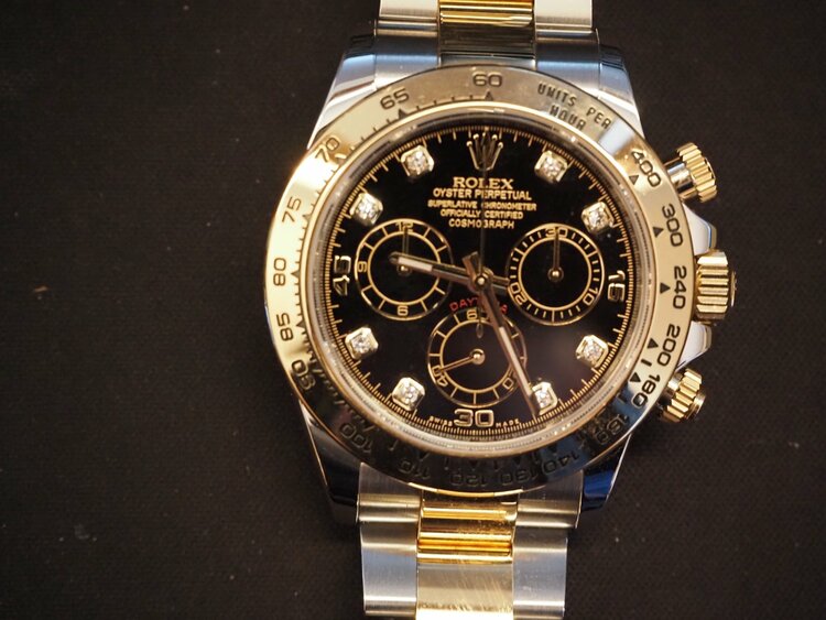 ロレックス デイトナ 16523（高級時計）の商品画像 - 査定依頼日：2026年2月25日 - 最高査定価格：3,250,000円