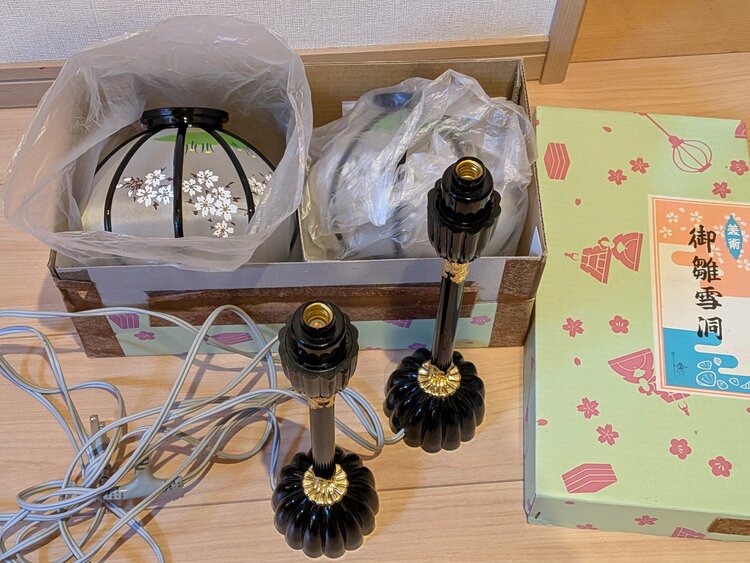 雛人形（美術品・骨董品）の商品画像 - 査定依頼日：2026年1月30日 - 最高査定価格：100,000円