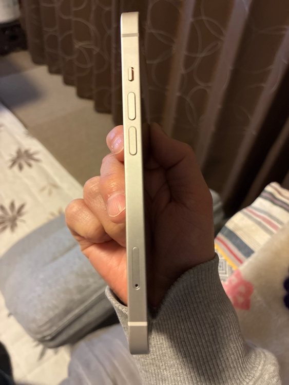 iPhone 14 128GB SIMフリー（スマホ）の商品画像 - 査定依頼日：2026年3月13日 - 最高査定価格：47,000円