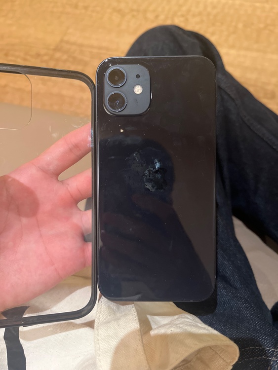 iPhone iPhone 12 128GB SIMフリー（スマホ）の商品画像 - 査定依頼日：2026年9月14日 - 最高査定価格：22,500円