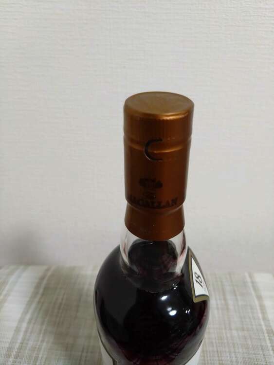 マッカラン18年（お酒）の商品画像 - 査定依頼日：2025年3月22日 - 最高査定価格：95,000円