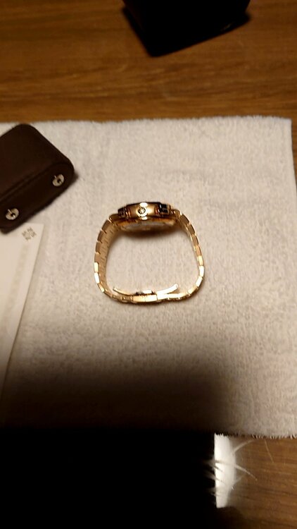 パテックフィリップ ノーチラス ５９９０−１Ｒ001（高級時計）の商品画像 - 査定依頼日：2026年1月22日 - 最高査定価格：42,000,000円