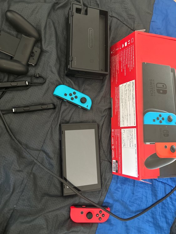 Nintendo Switch（ゲーム機本体・ゲームソフト）の商品画像 - 査定依頼日：2023年9月7日 - 最高査定価格：15,000円