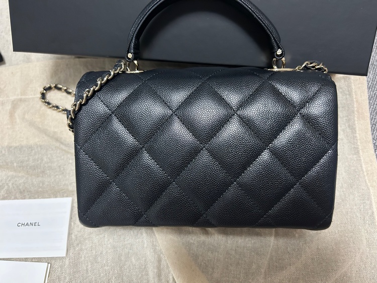 ココハンドル（CHANEL COCO HANDLE）マトラッセ（ブランドバッグ）の商品画像 - 査定依頼日：2026年7月8日 - 最高査定価格：750,000円