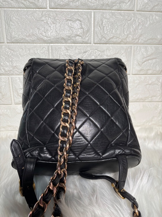 シャネル リュックサック バックパック ゴールド マトラッセ ラム（ブランドバッグ）の商品画像 - 査定依頼日：2025年6月5日 - 最高査定価格：332,000円