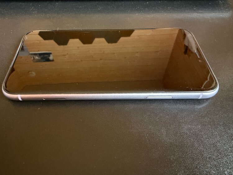 MWM52J/A（スマホ）の商品画像 - 査定依頼日：2026年3月22日 - 最高査定価格：17,000円