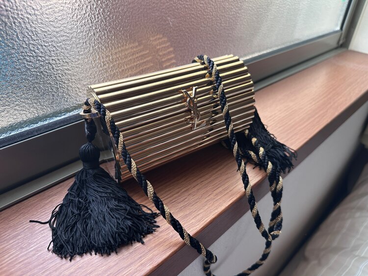 イブサンローラン  （ブランドバッグ）の商品画像 - 査定依頼日：2025年4月1日 - 最高査定価格：75,000円