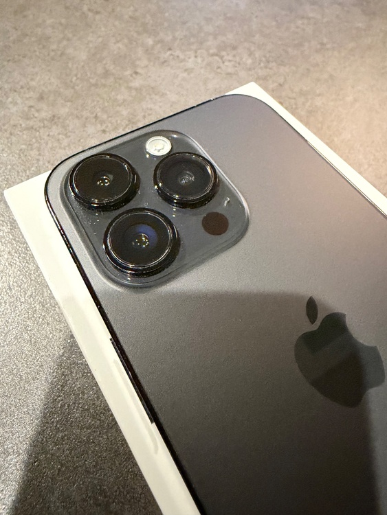 iPhone iPhone 14 Pro 128GB SIMフリー（スマホ）の商品画像 - 査定依頼日：2026年7月13日 - 最高査定価格：56,000円