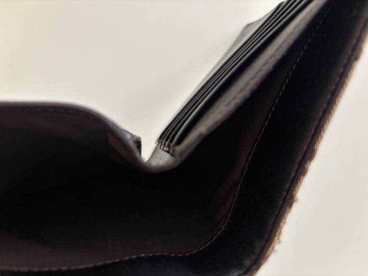 フェンディ  （ブランドバッグ）の商品画像 - 査定依頼日：2025年7月7日 - 最高査定価格：3,000円