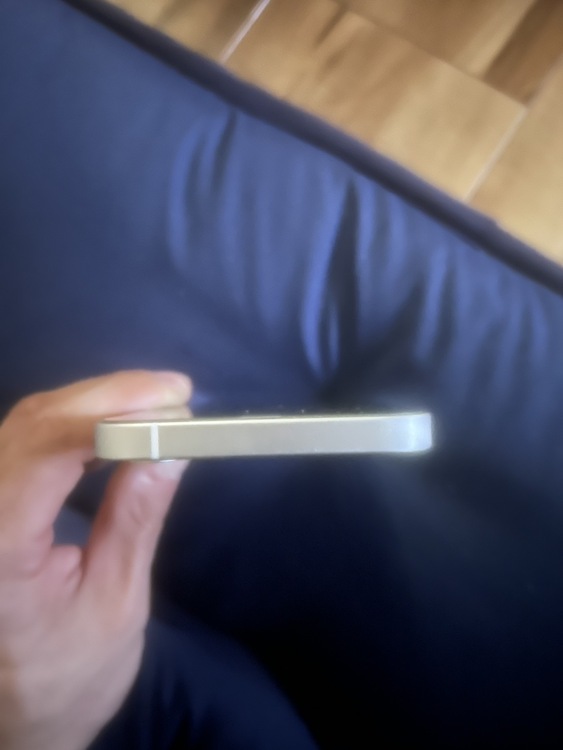 iPhone12（スマホ）の商品画像 - 査定依頼日：2026年3月2日 - 最高査定価格：20,000円