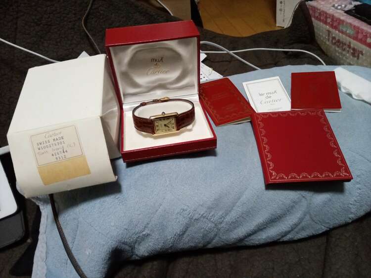 カルティエ タンク W100275301（高級時計）の商品画像 - 査定依頼日：2025年3月10日 - 最高査定価格：200,000円