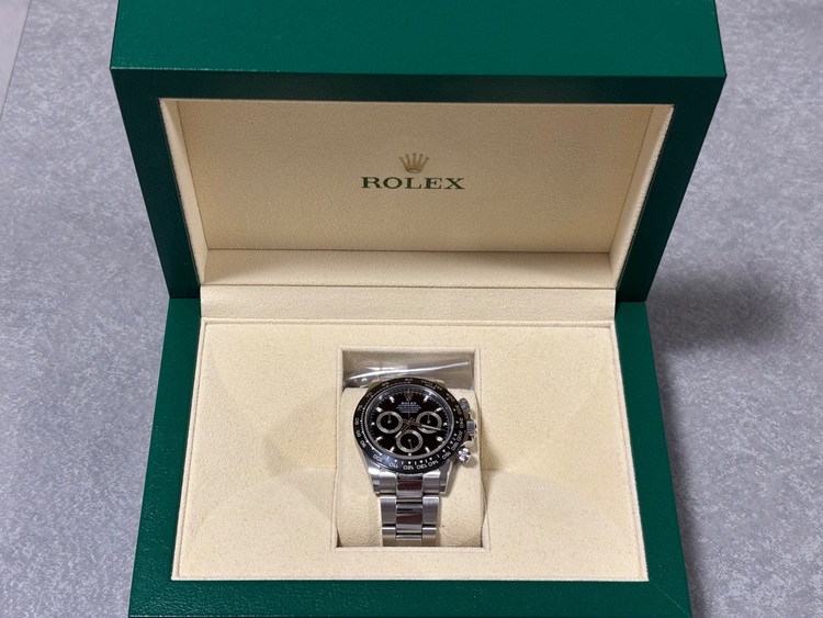 ロレックス デイトナ （高級時計）の商品画像 - 査定依頼日：2025年10月18日 - 最高査定価格：3,900,000円