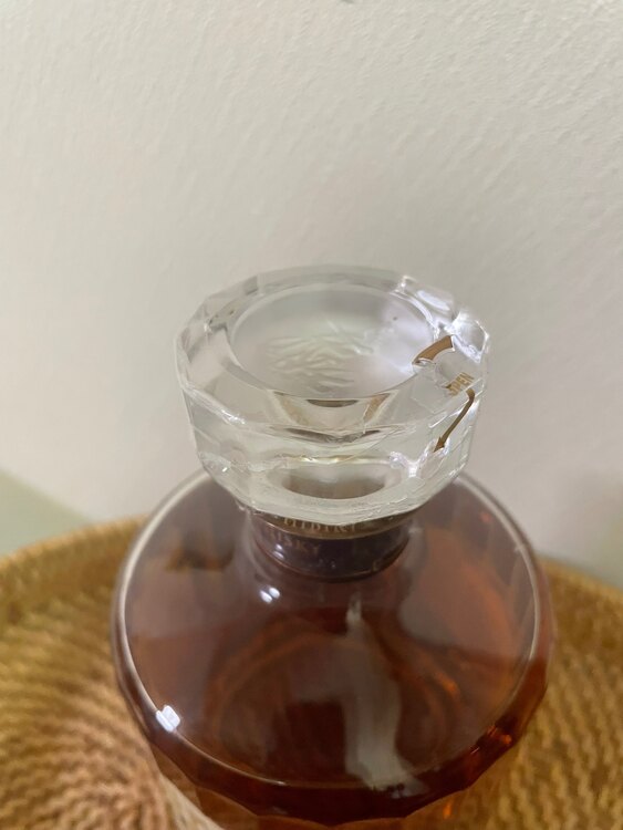 ウイスキー サントリー響 （お酒）の商品画像 - 査定依頼日：2025年3月28日 - 最高査定価格：25,000円