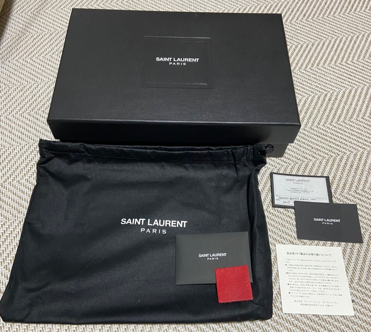 イブサンローラン  （ブランドバッグ）の商品画像 - 査定依頼日：2025年6月7日 - 最高査定価格：135,000円