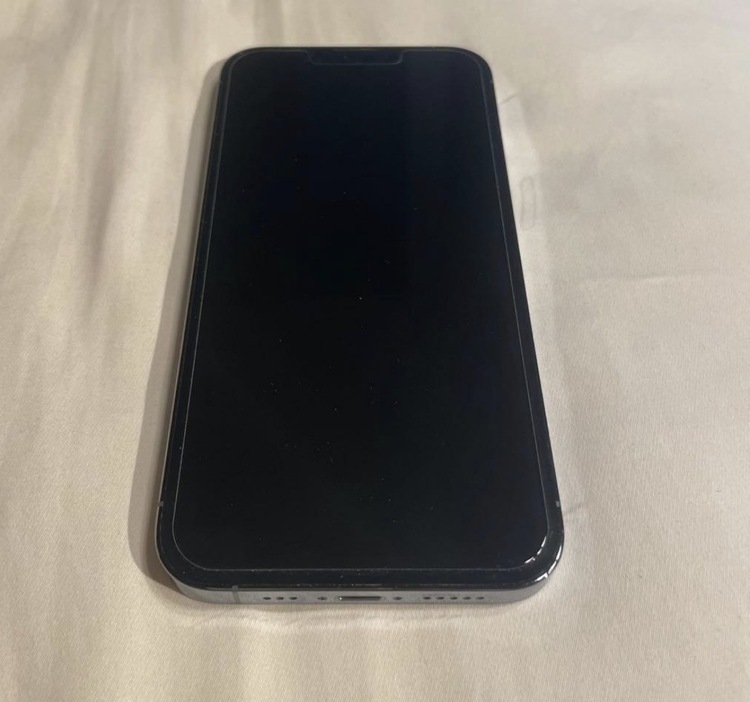 iPhone 13 Pro 128GB docomo（スマホ）の商品画像 - 査定依頼日：2026年3月13日 - 最高査定価格：46,000円