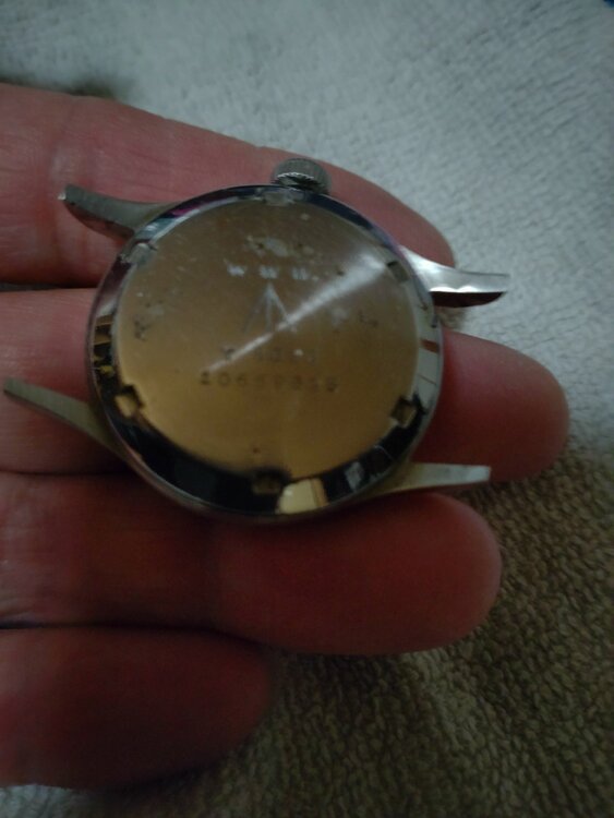 オメガ その他 Y5626と型番なのかシリアルNo.なのかあります。（高級時計）の商品画像 - 査定依頼日：2026年3月17日 - 最高査定価格：600,000円