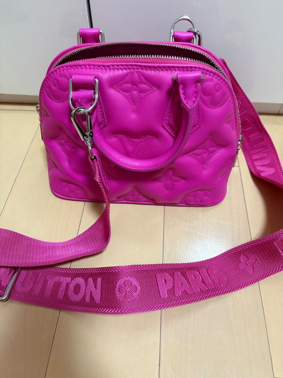 アルマ・ソフトBB  M21777（ブランドバッグ）の商品画像 - 査定依頼日：2025年9月20日 - 最高査定価格：250,000円