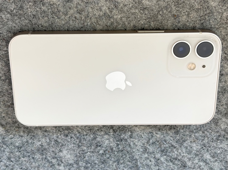 スマホ（スマホ）の商品画像 - 査定依頼日：2026年3月31日 - 最高査定価格：19,000円