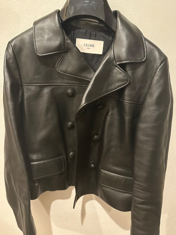 セリーヌ　レザージャケット2025（古着・ファッション）の商品画像 - 査定依頼日：2025年8月24日 - 最高査定価格：5,000円