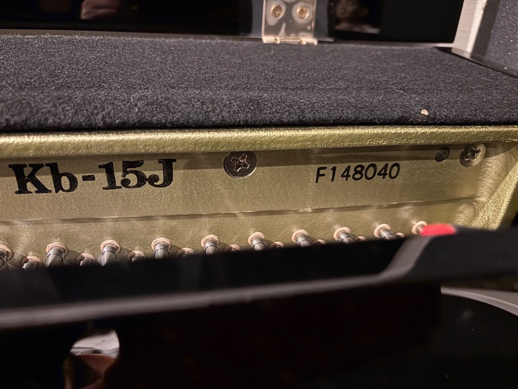 KB15-J（ピアノ・楽器・PA機材）の商品画像 - 査定依頼日：2026年6月15日 - 最高査定価格：20,000円